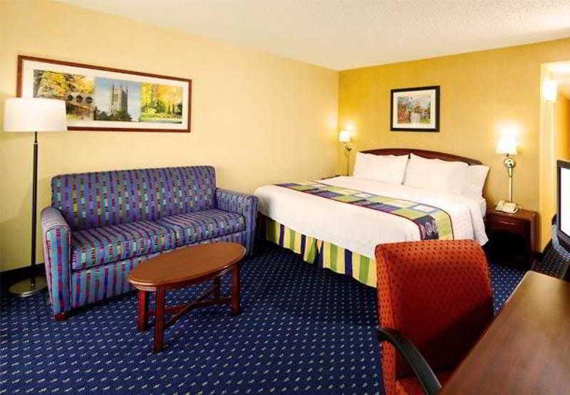 Courtyard By Marriott Princeton Habitación foto