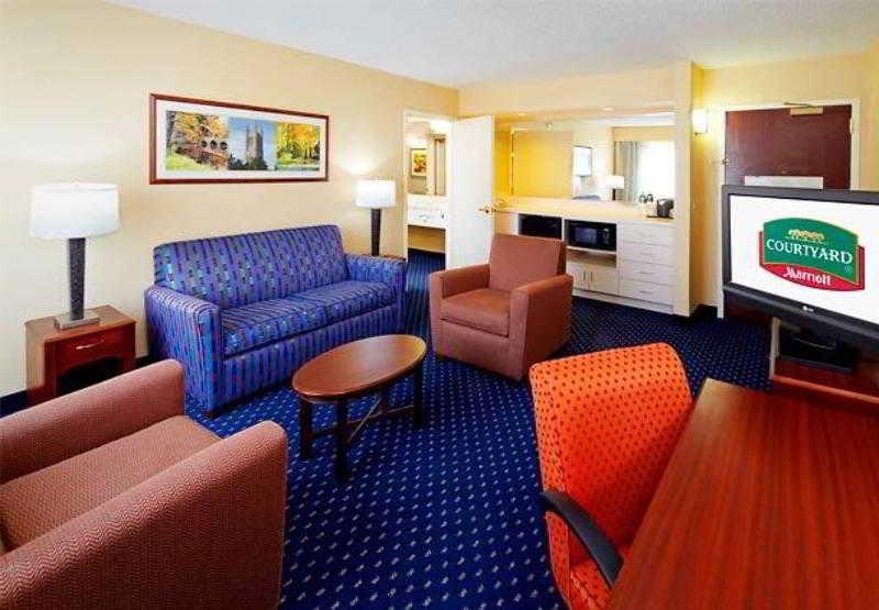 Courtyard By Marriott Princeton Habitación foto