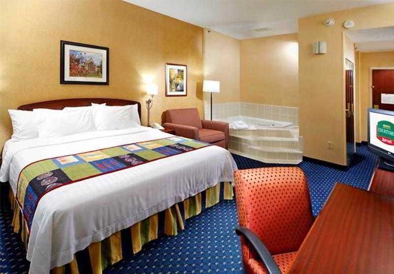 Courtyard By Marriott Princeton Habitación foto